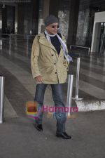 Mithun Chakraborty spotted at airport in Mumbai Airport on 14th Jan 2011 (6).JPG